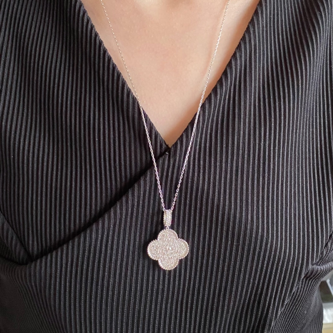 [AuraEcho Jewelry]CLOVER 25MM LARGE PEDANT DIAMOND PAVED LONG NECKLACE