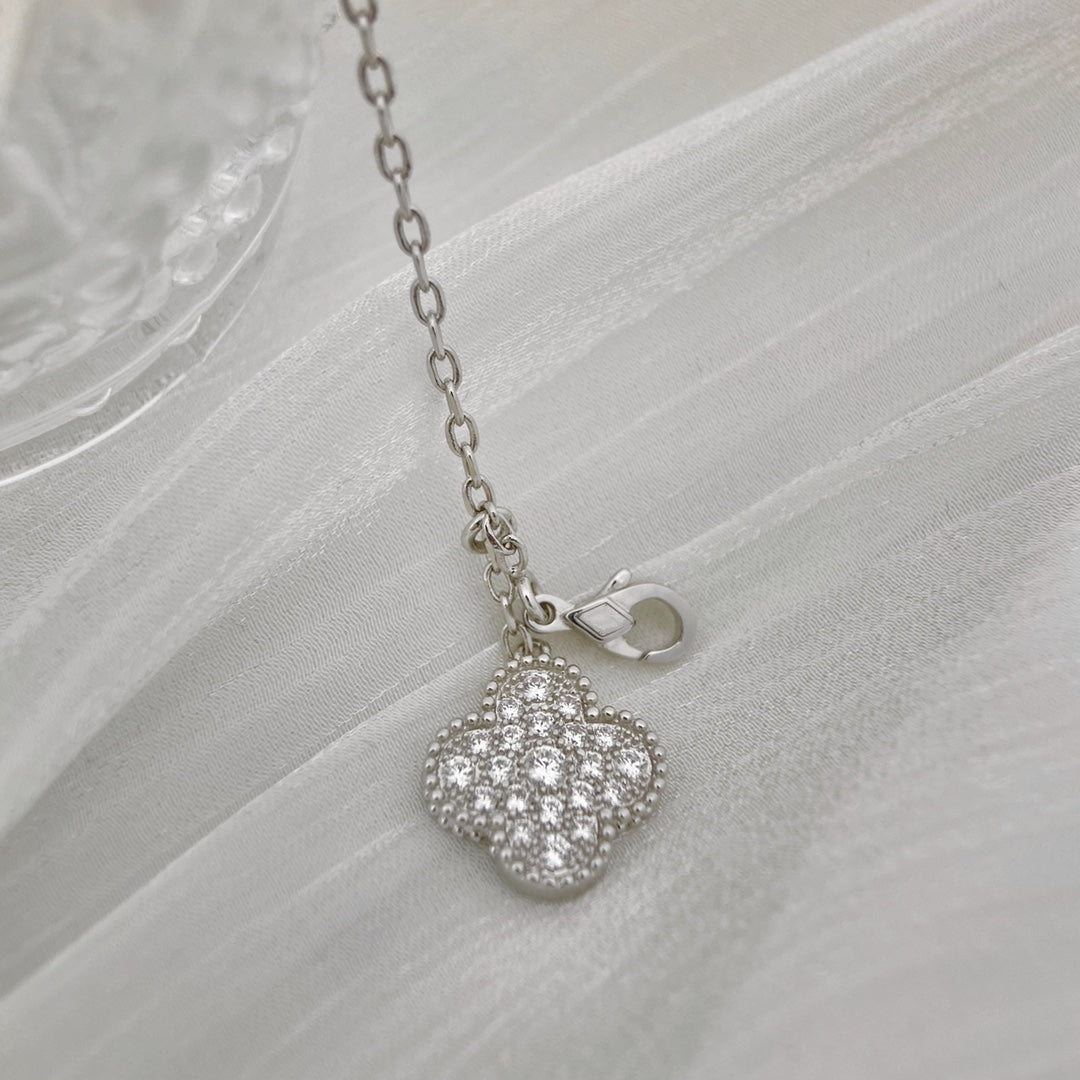 [AuraEcho Jewelry]CLOVER 5 MOTIFS SILVER DIAMONDS NECKLACE