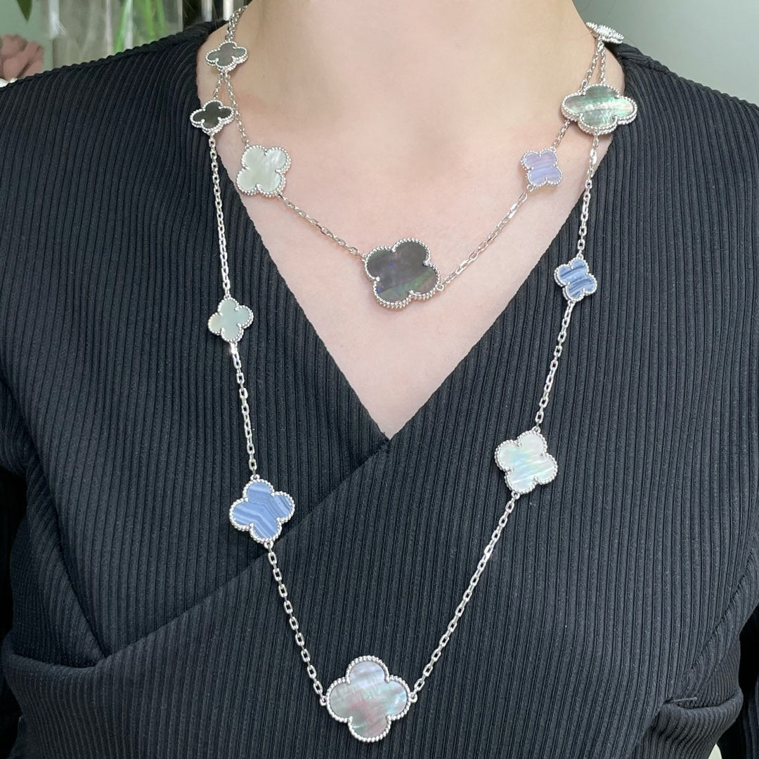 [AuraEcho Jewelry]CLOVER 16 MOTIF CHALCEDONY MOP SILVER NECKLACE