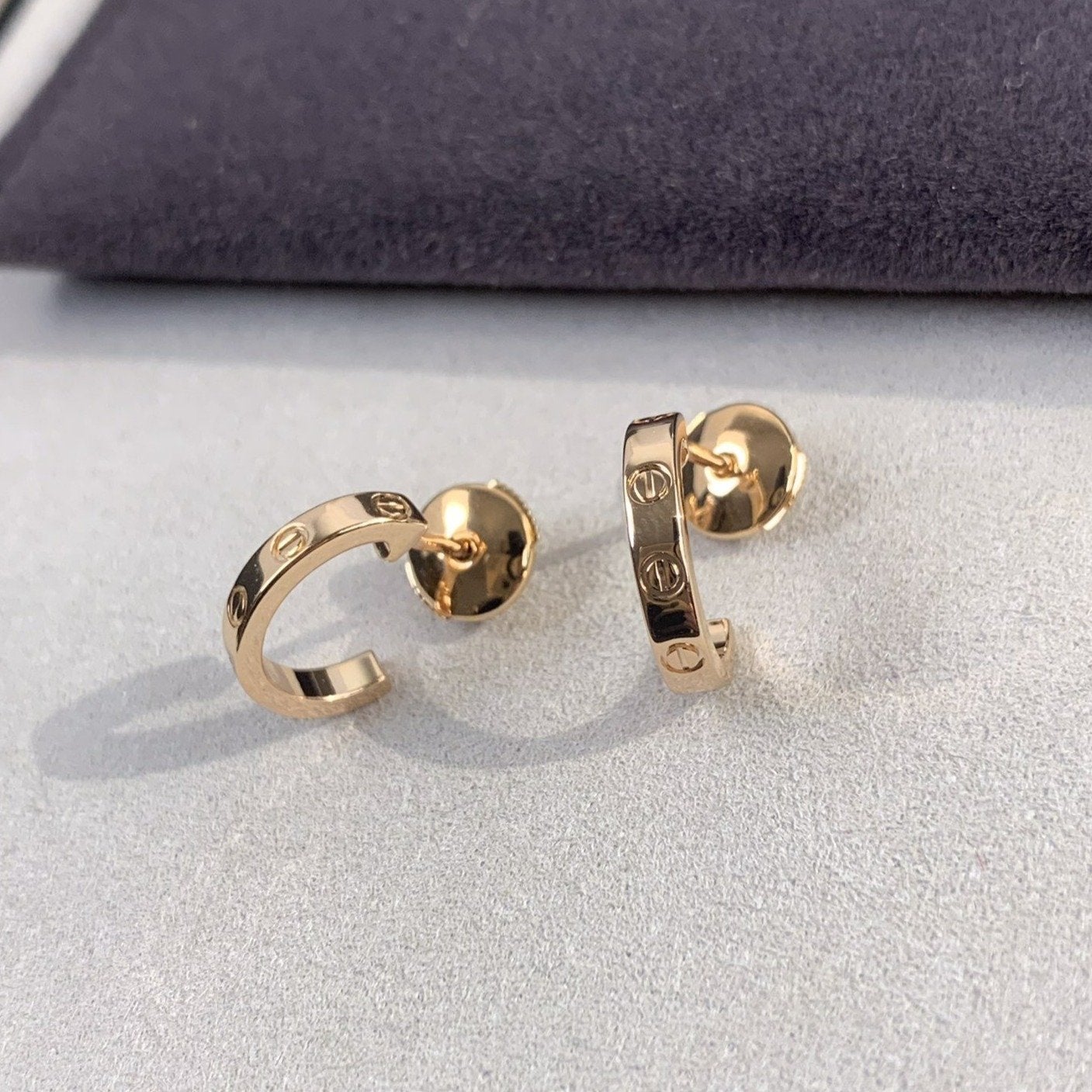 [AuraEcho Jewelry]LOVE EARRINGS 2.65MM PINK GOLD