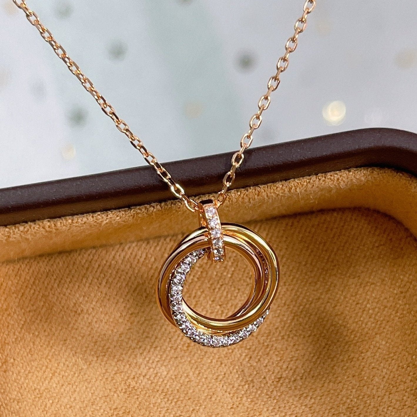 [AuraEcho Jewelry]TRINITY NECKLACE SILVER GOLD PINK GOLD DIAMONDS