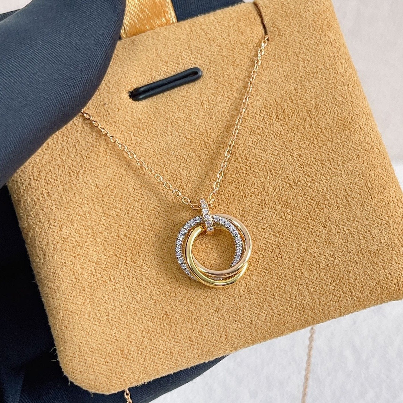 [AuraEcho Jewelry]TRINITY NECKLACE SILVER GOLD PINK GOLD DIAMONDS