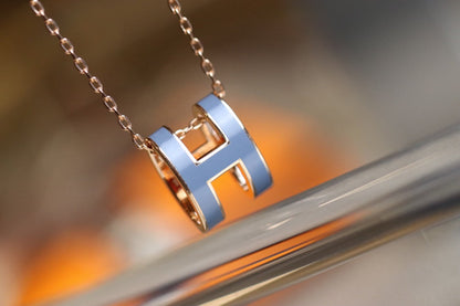 [AuraEcho Jewelry]POP H PEDANT PINK GOLD