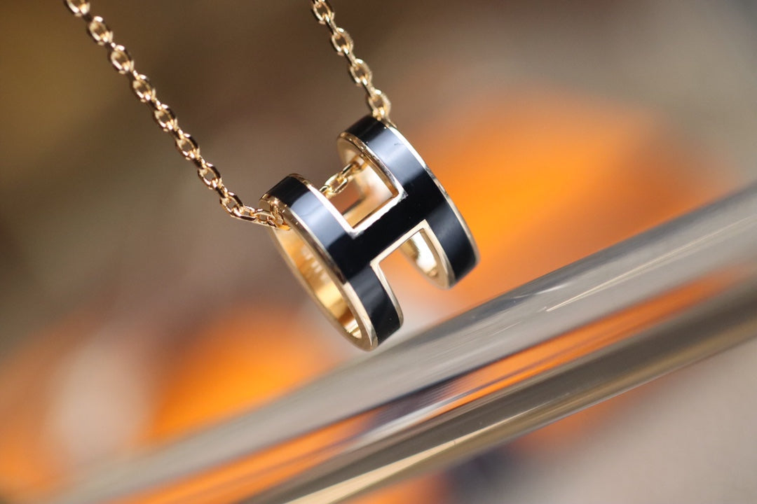 [AuraEcho Jewelry]POP H PEDANT PINK GOLD