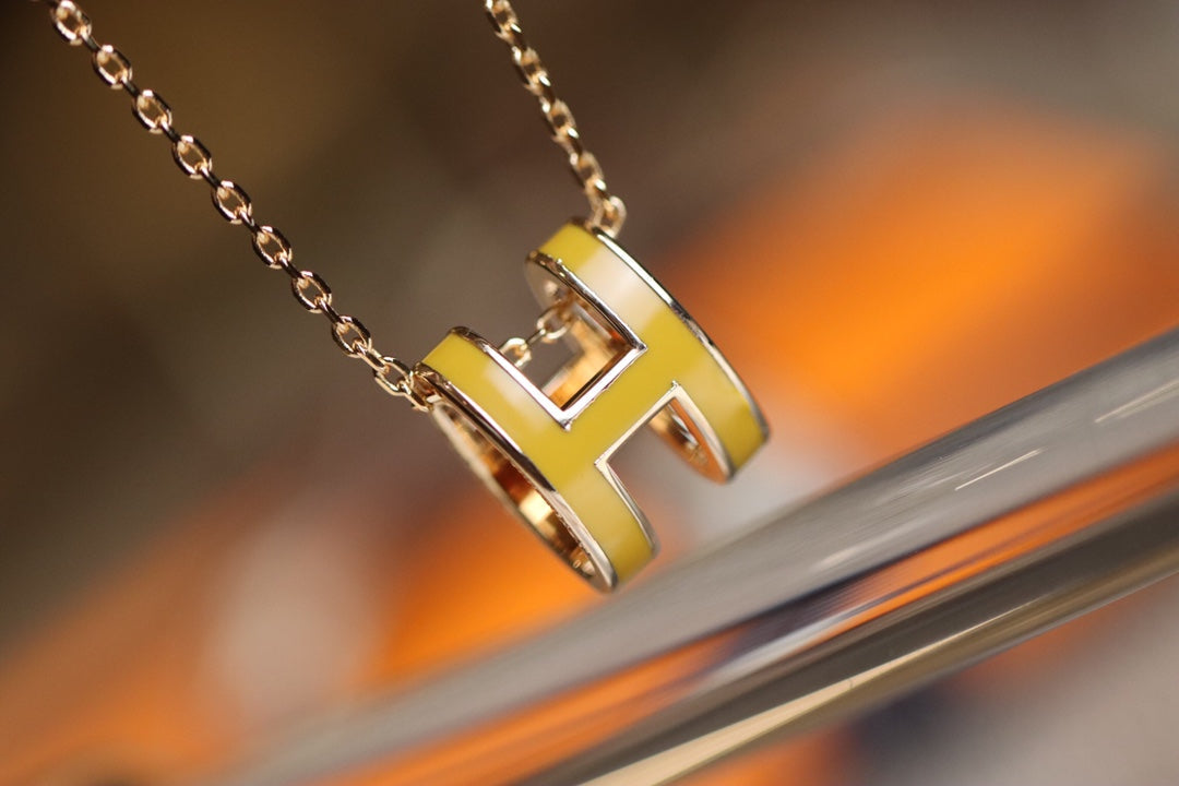 [AuraEcho Jewelry]POP H PEDANT PINK GOLD