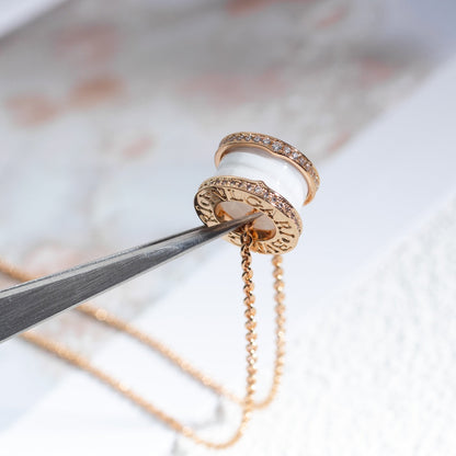 [AuraEcho Jewelry]ZERO 1 WHITE CERAMIC PINK GOLD DIAMOND NECKLACE