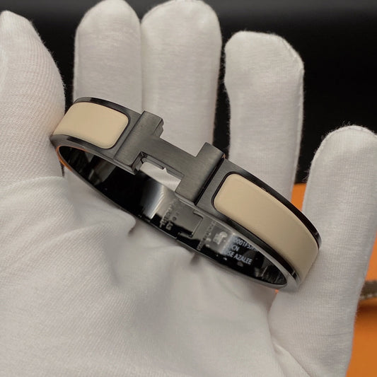 [AuraEcho Jewelry]H BRACELET 12MM BLACK BEIGE CERAMIC