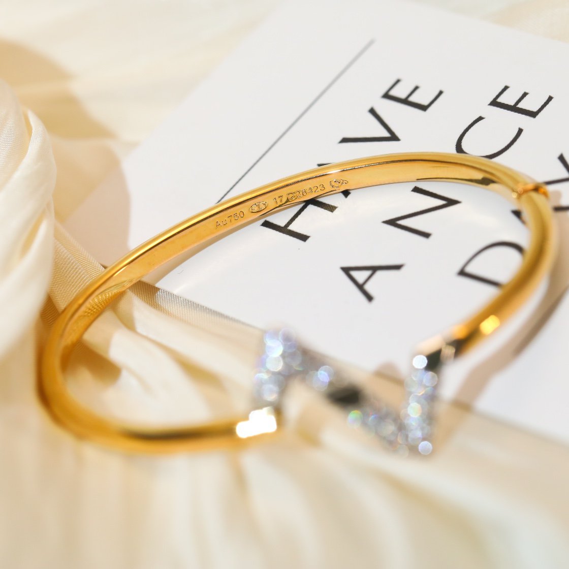 [AuraEcho Jewelry]VOLTE UPSITE DOWN GOLD DIAMOND BRACELET