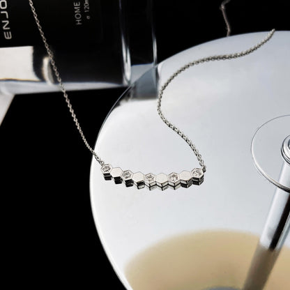 [AuraEcho Jewelry]BEE MY LOVE DIAMOND NECKLACE