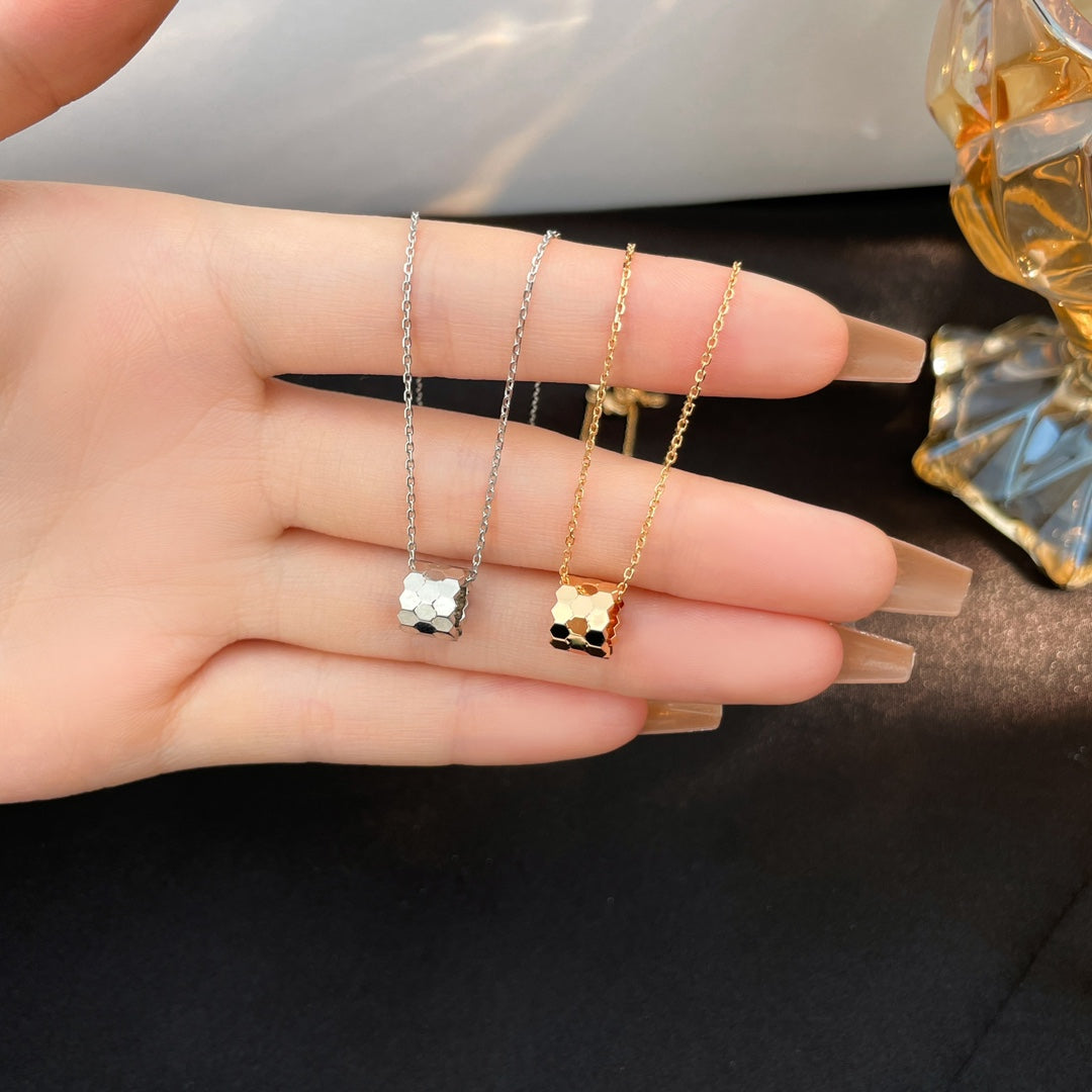 [AuraEcho Jewelry]BEE MINI NECKLACE