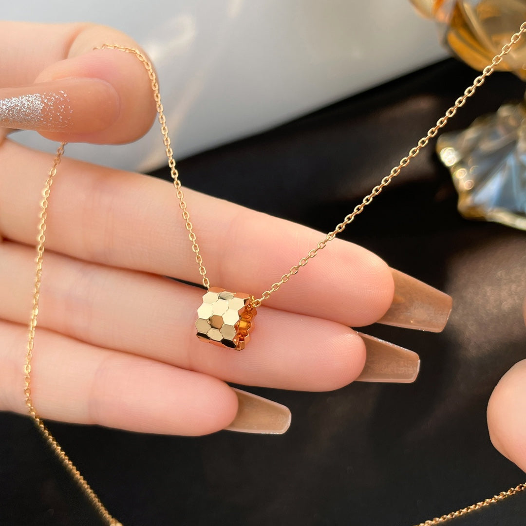 [AuraEcho Jewelry]BEE MINI NECKLACE