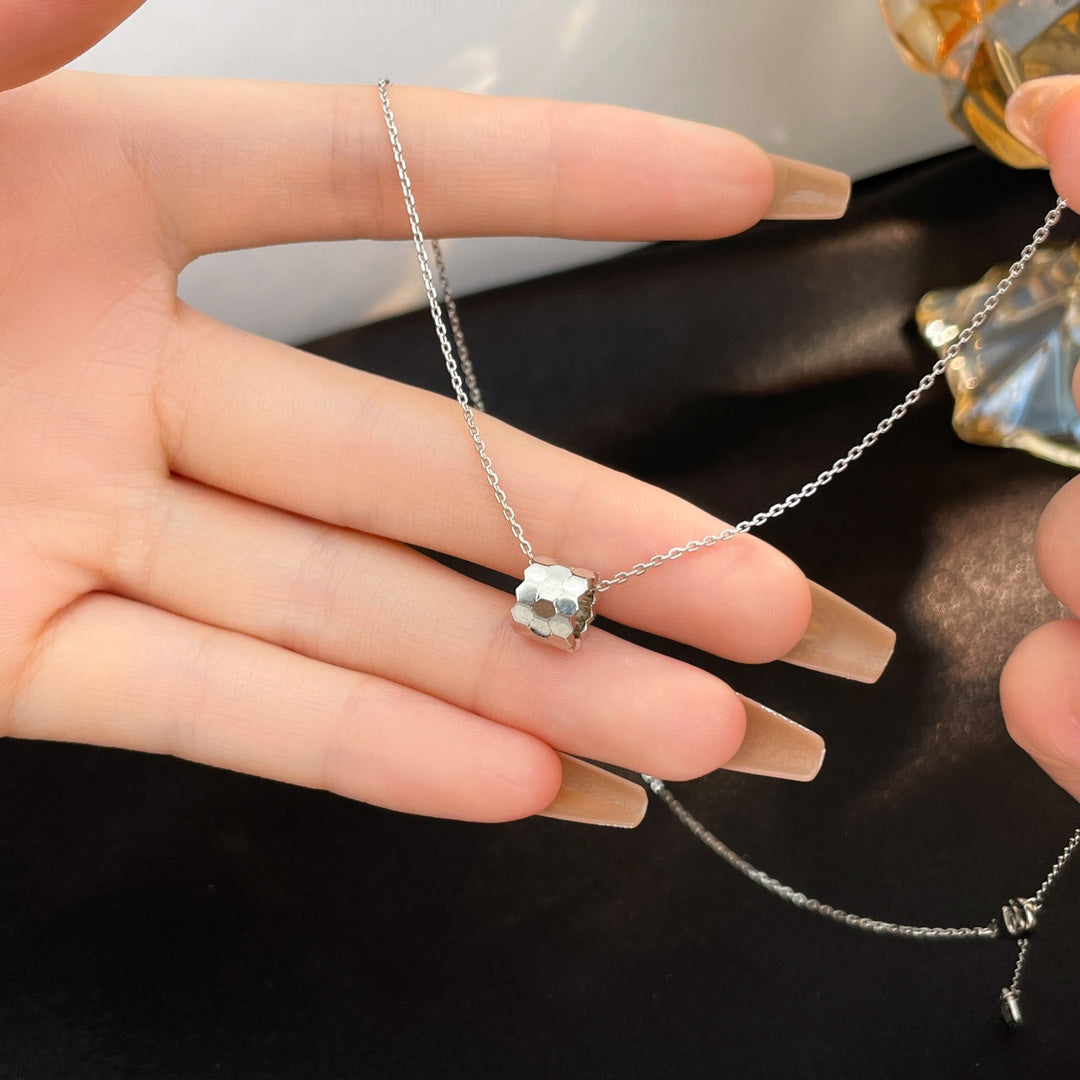 [AuraEcho Jewelry]BEE MINI NECKLACE