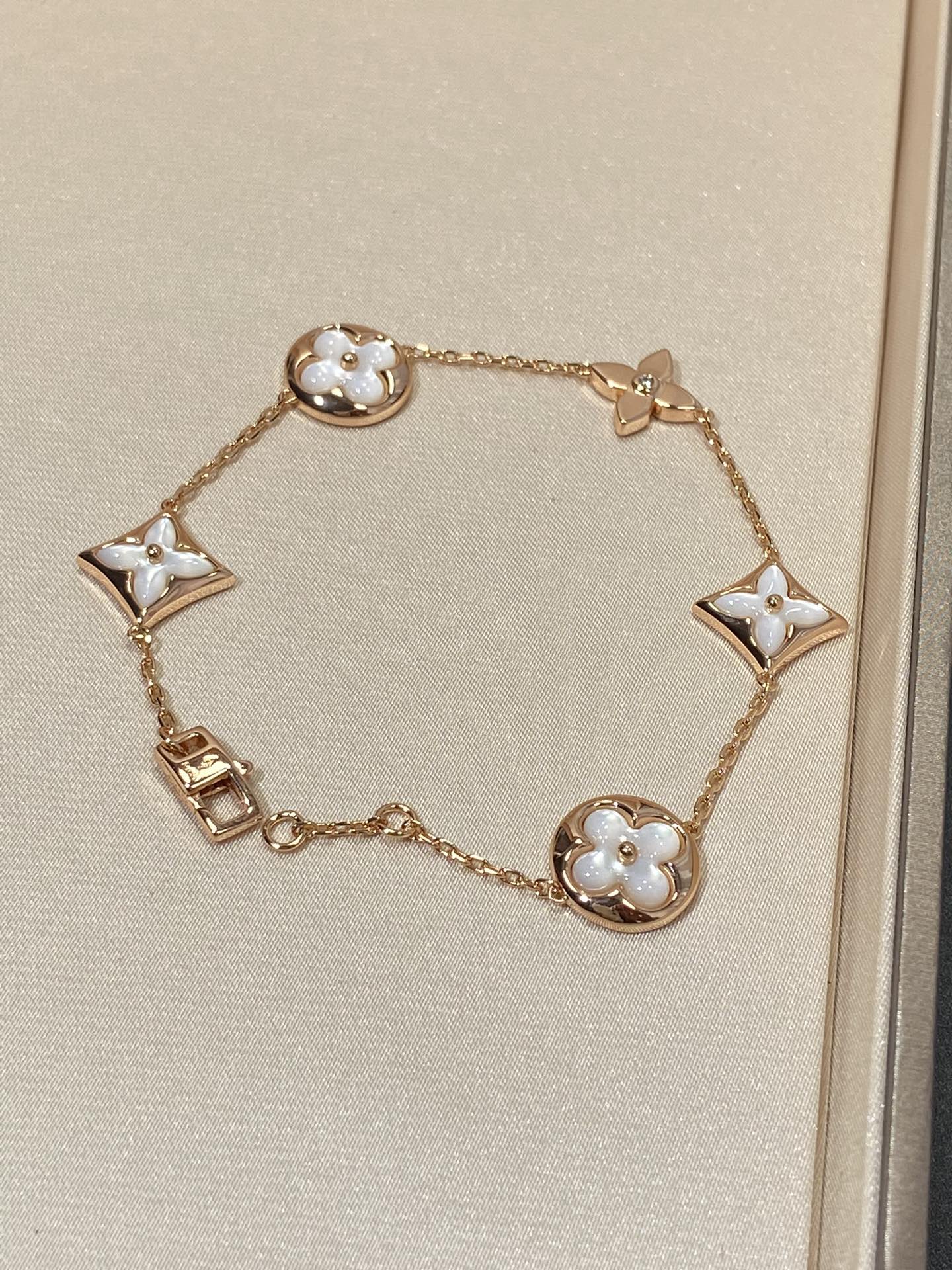 [AuraEcho Jewelry]STAR AND SUN 5 MOTIF MOP PINK GOLD BRACELET