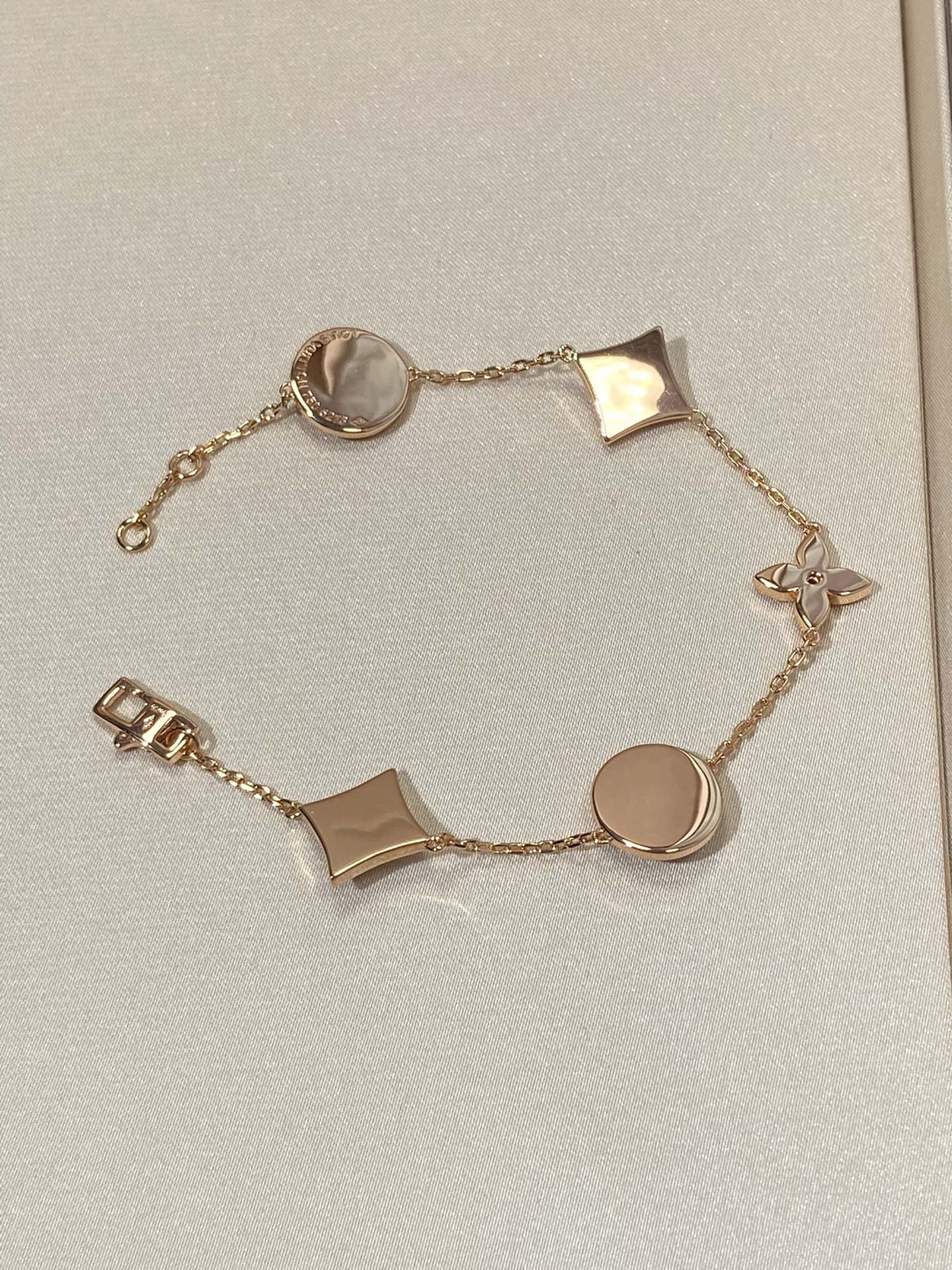 [AuraEcho Jewelry]STAR AND SUN 5 MOTIF MOP PINK GOLD BRACELET