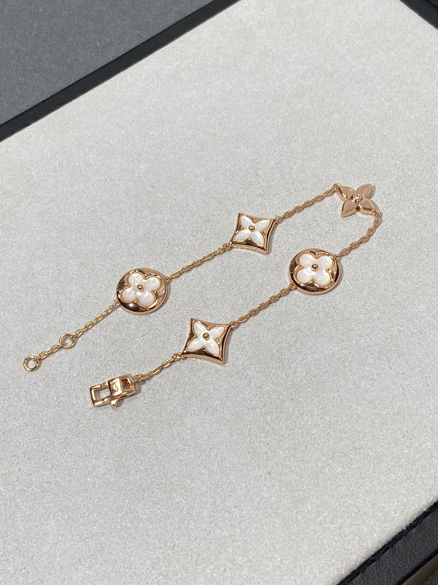 [AuraEcho Jewelry]STAR AND SUN 5 MOTIF MOP PINK GOLD BRACELET