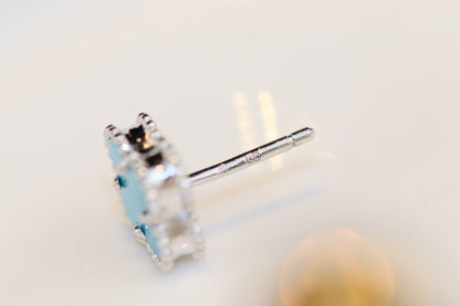 [AuraEcho Jewelry]CLOVER MINI TURQUOISE SILVER STUD EARRINGS