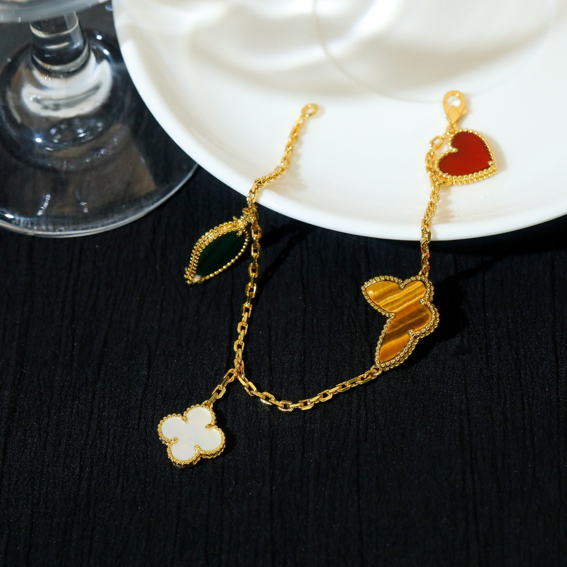 [AuraEcho Jewelry]LUCKY SPRING 5 MOTIF GOLD BRACELET
