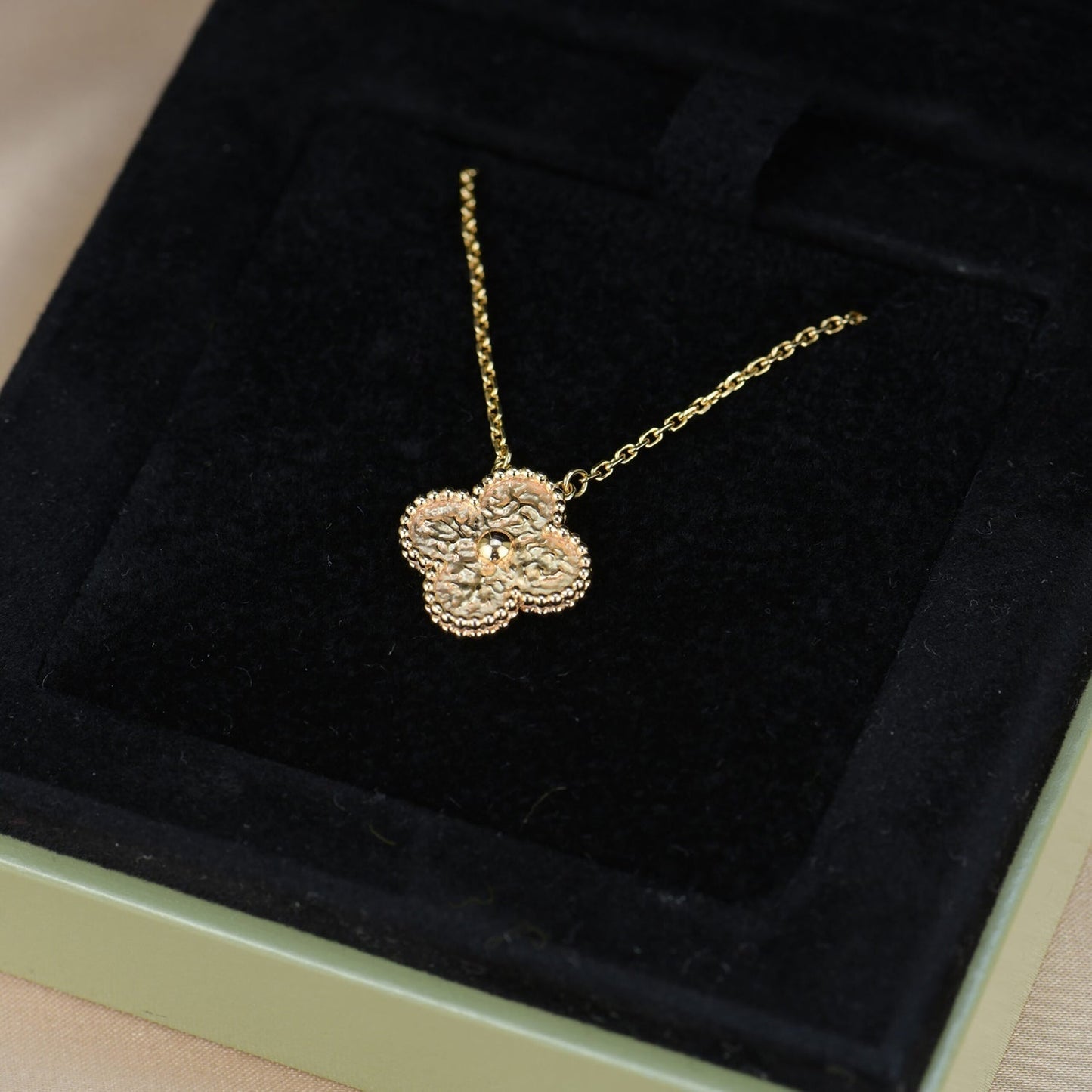 [AuraEcho Jewelry]CLOVER 15MM  BRONZING NECKLACE