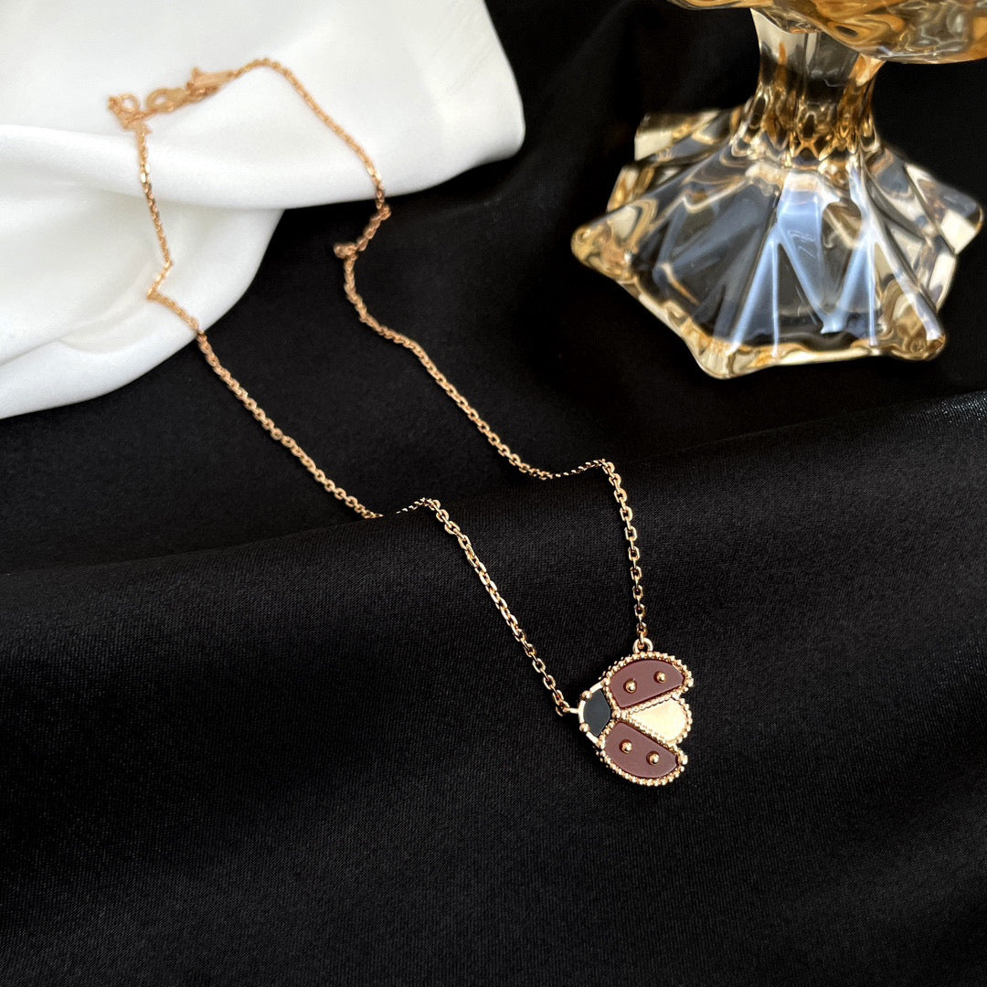 [AuraEcho Jewelry]LUCKY  CARNELIANS LADYBUG NECKLACE