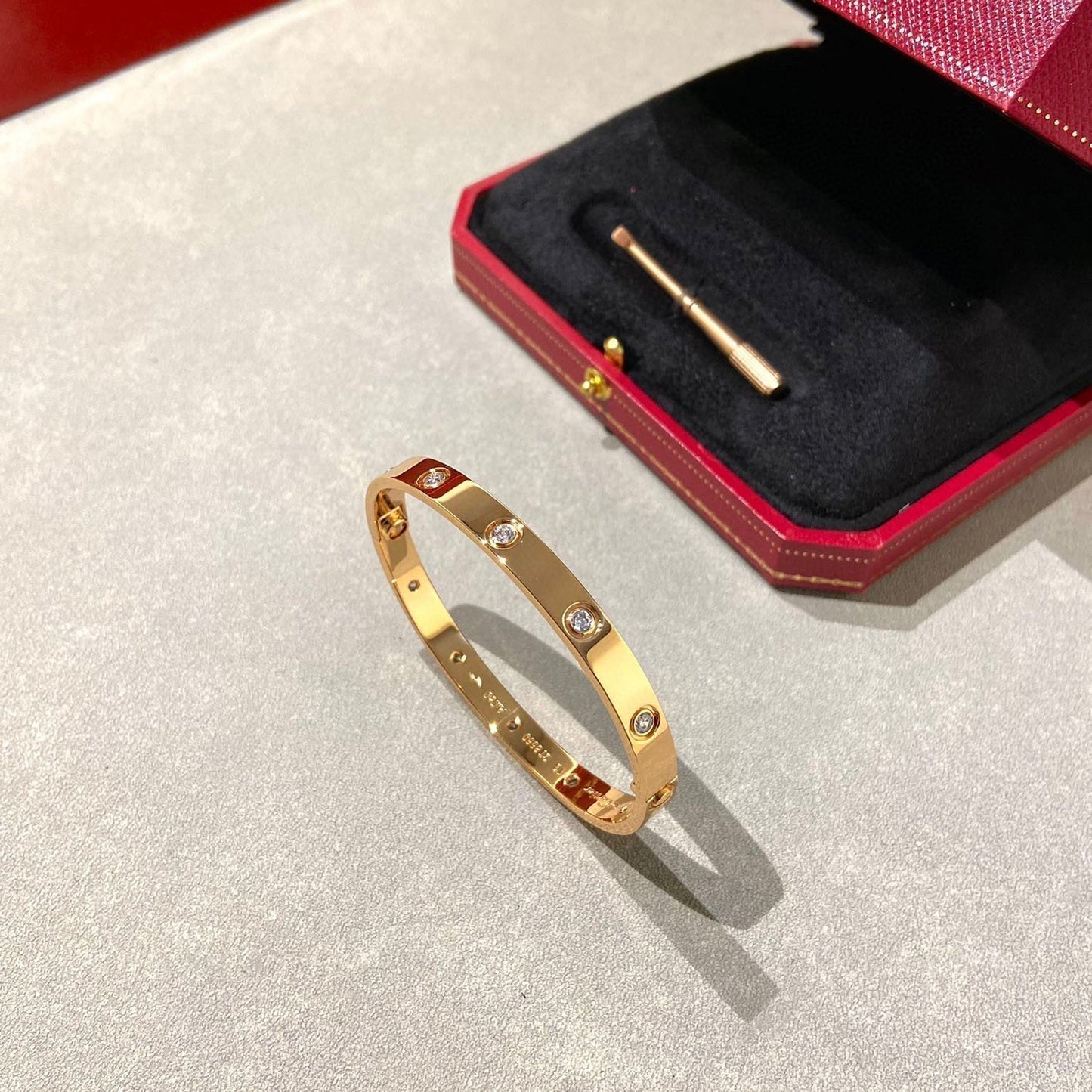 [AuraEcho Jewelry]LOVE BRACELET 6.1MM 10 DIAMONDS
