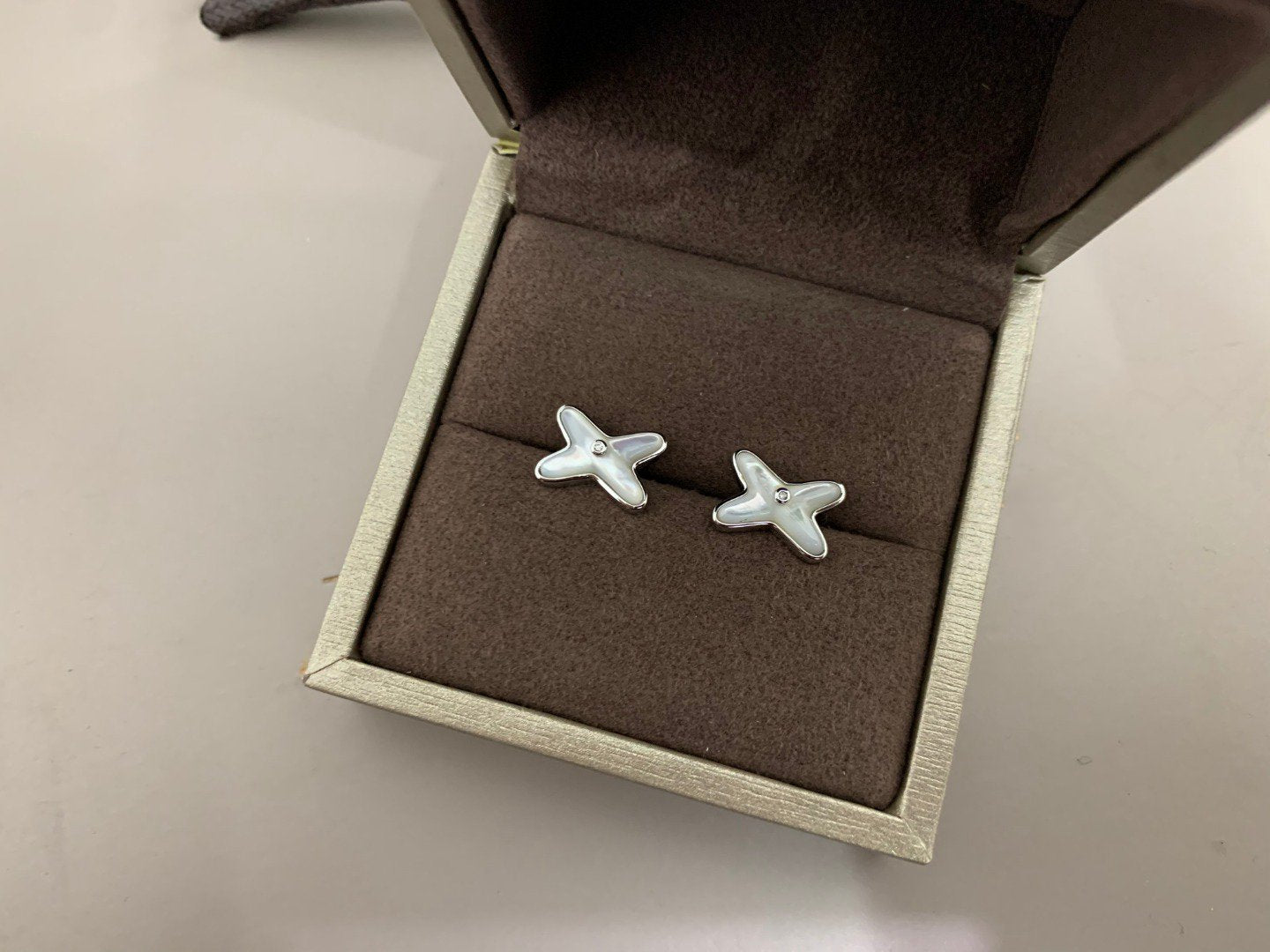 [AuraEcho Jewelry]JEUX DE WHITE MOP SILVER DIAMOND EARRINGS