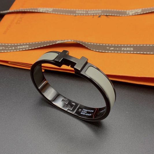 [AuraEcho Jewelry]CLIC HM SO BLACK GREY BRACELET