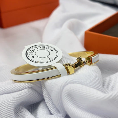[AuraEcho Jewelry]CLASSIC HM CLIC WHITE 8MM ENAMEL BRACELET