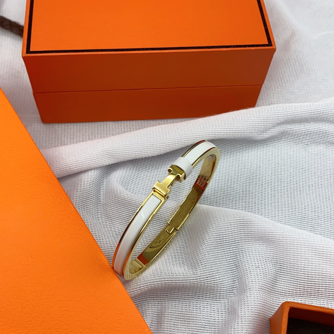 [AuraEcho Jewelry]CLASSIC HM CLIC WHITE 8MM ENAMEL BRACELET