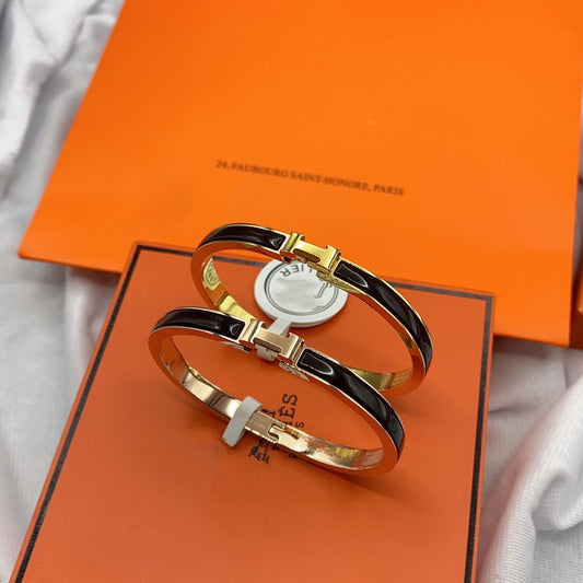 [AuraEcho Jewelry]CLASSIC HM CLIC BLACK 8MM ENAMEL BRACELET