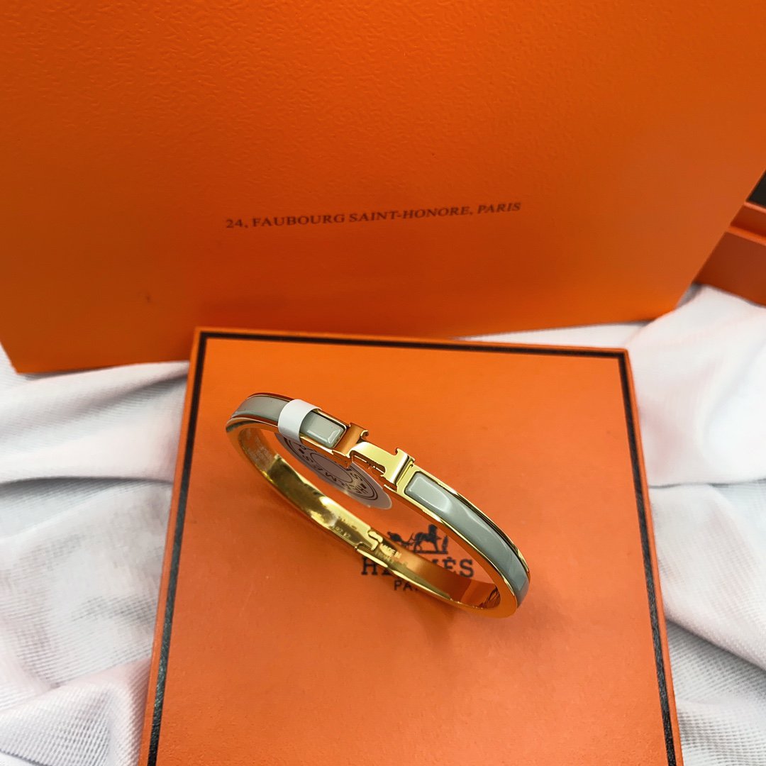 [AuraEcho Jewelry]CLASSIC HM CLIC GREEN 8MM ENAMEL BRACELET