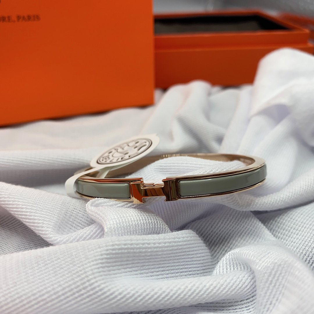 [AuraEcho Jewelry]CLASSIC HM CLIC GREEN 8MM ENAMEL BRACELET