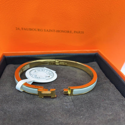 [AuraEcho Jewelry]CLASSIC HM CLIC GREEN 8MM ENAMEL BRACELET