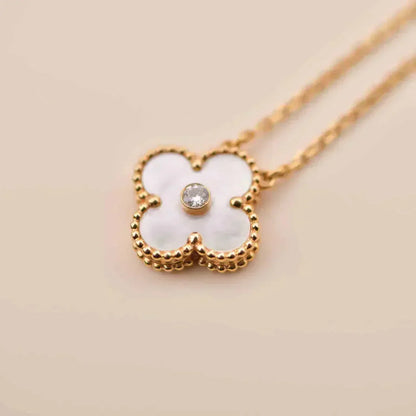 [AuraEcho Jewelry]CLOVER 15MM DIAMOND WHITE FRITILLARIA NECKLACE